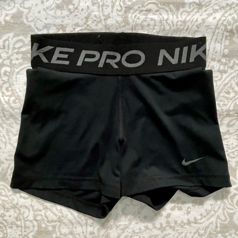 Nike Pro Women’s 3” Shorts - Size XS